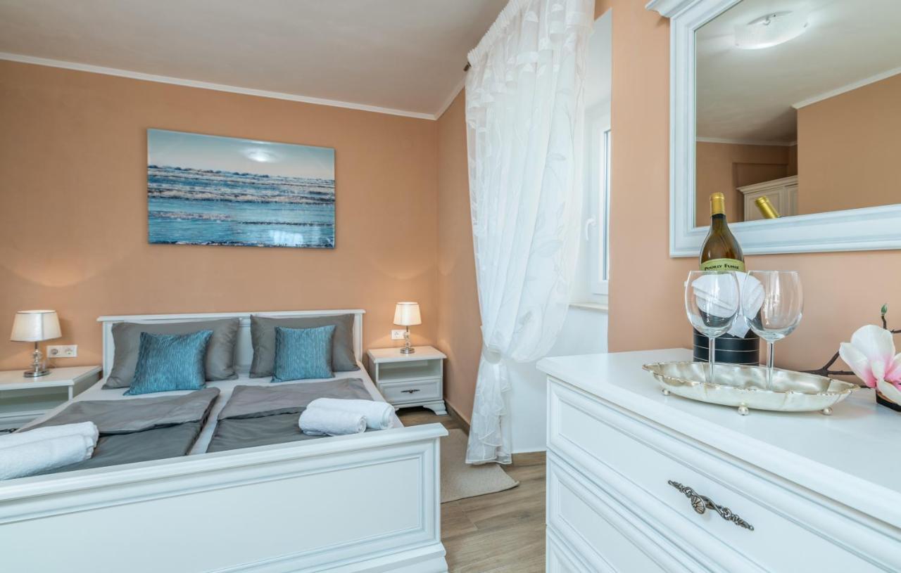 Holiday House Serenity Малинська Екстер'єр фото