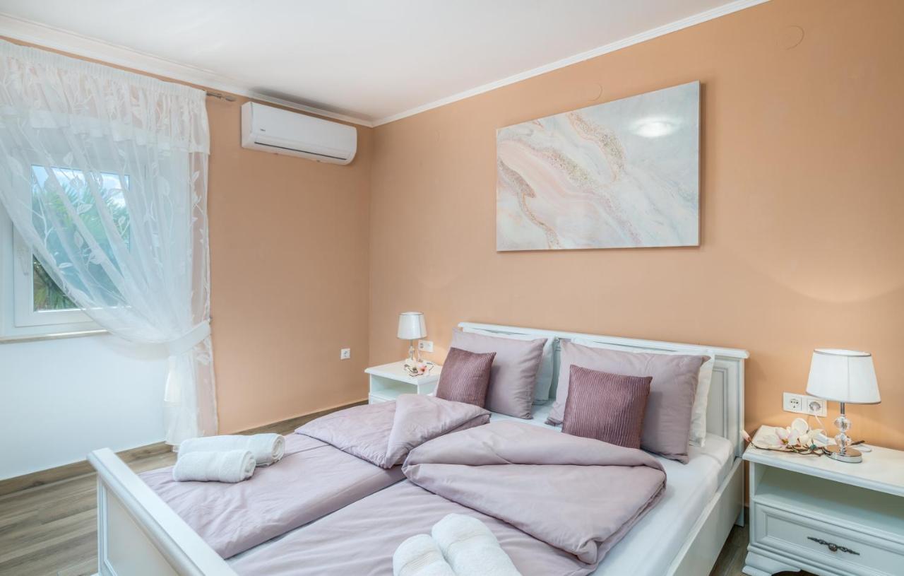 Holiday House Serenity Малинська Екстер'єр фото