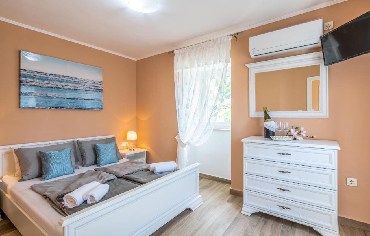 Holiday House Serenity Малинська Екстер'єр фото