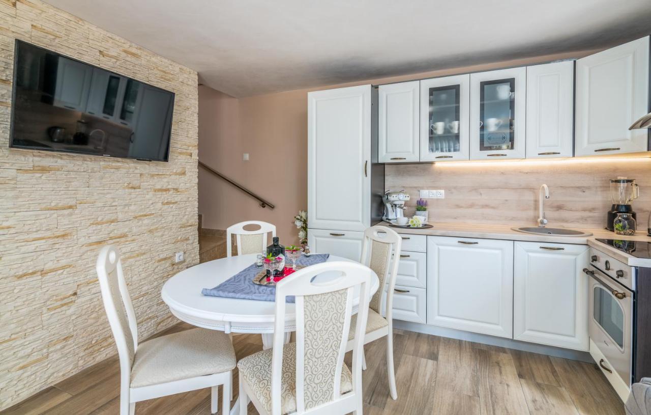 Holiday House Serenity Малинська Екстер'єр фото